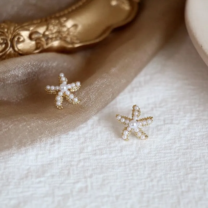 Beach Earrings for Women Tiny Colorful Starfish Seashell Faux Pearl Stud Earrings Rhinestone Wedding Bridesmaid Summer Beach Jewelry Gift