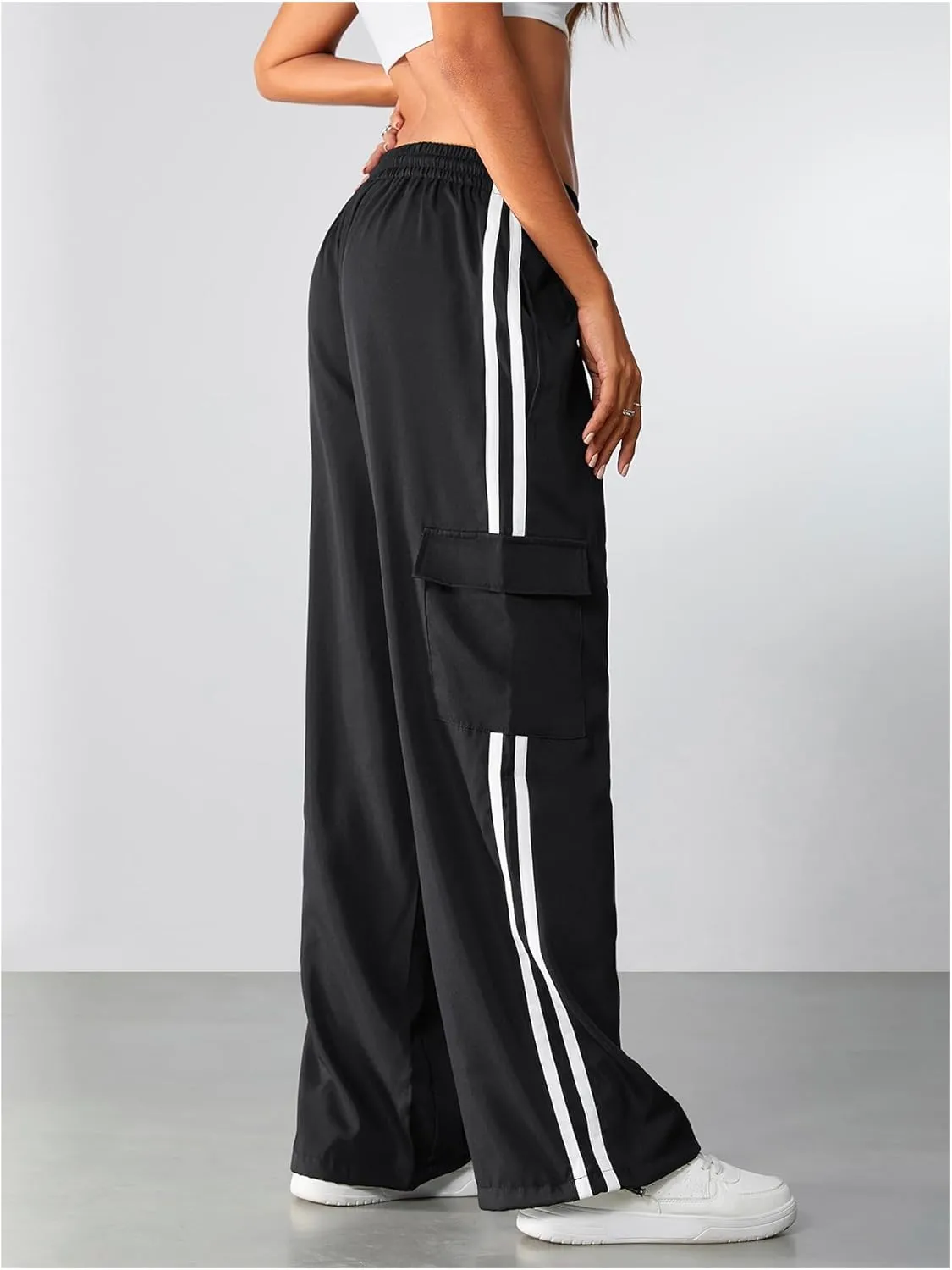 SOLY HUX Women's Cargo Sweatpants Wide Leg Baggy Parachute Pants Y2K High Waisted Track Pants Streetwear