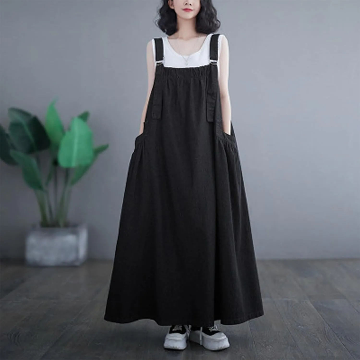 Women's Denim Pullover Casual Loose Sleeveless Adjustable Strap Denim Dress with Pockets and Wide Hem